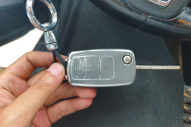 Used Volkswagen Bora 2013 1.6L Automatic Comfort Model Vehicle Key