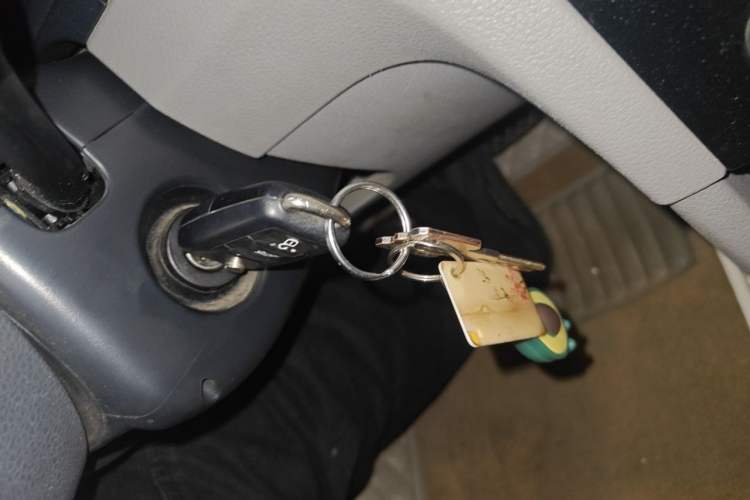 Used Volkswagen Bora 2013 1.6L Automatic Fashion Model Vehicle Key