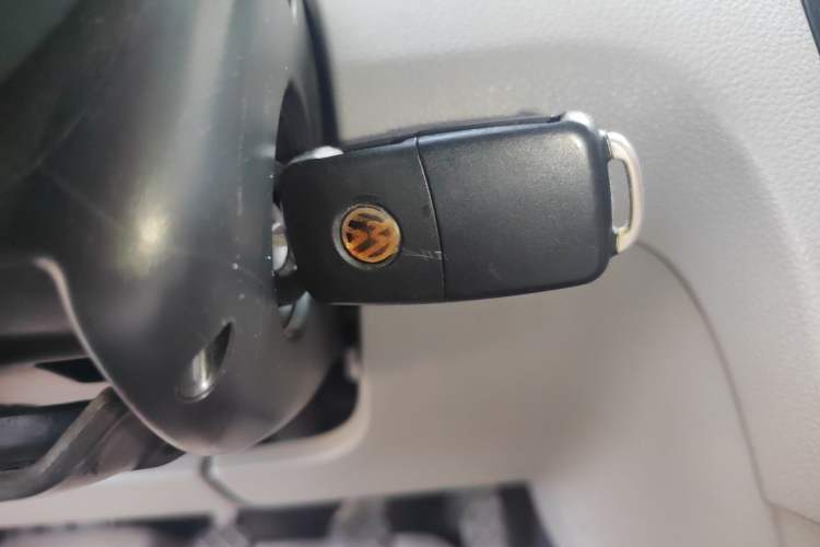 Used Volkswagen Bora 2013 1.6L Manual Fashion Edition Vehicle Key