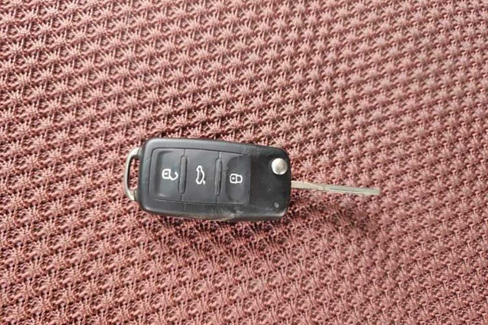 Used Volkswagen Bora 2013 1.6L Automatic Luxury Model Vehicle Key