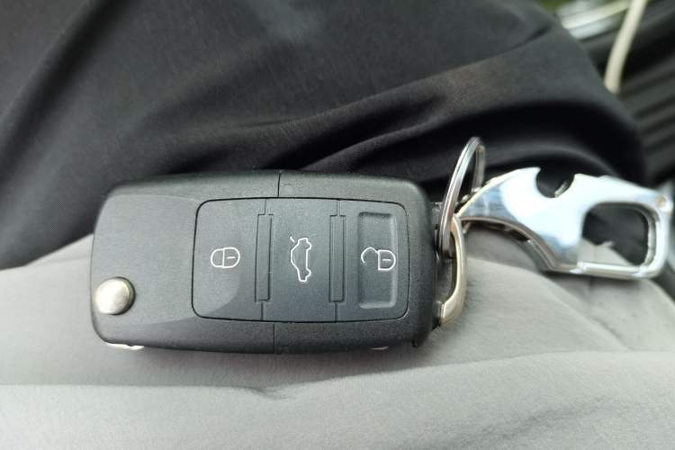 Used Volkswagen Bora 2013 1.6L Automatic Comfort Model Vehicle Key