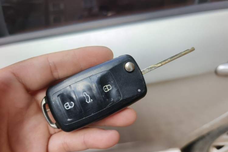 Used Volkswagen Bora 2013 1.6L Automatic Fashion Model Vehicle Key