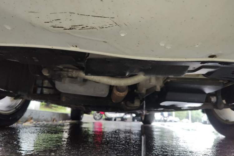 Used Volkswagen Bora 2013 1.6L Automatic Comfort Model Chassis Front