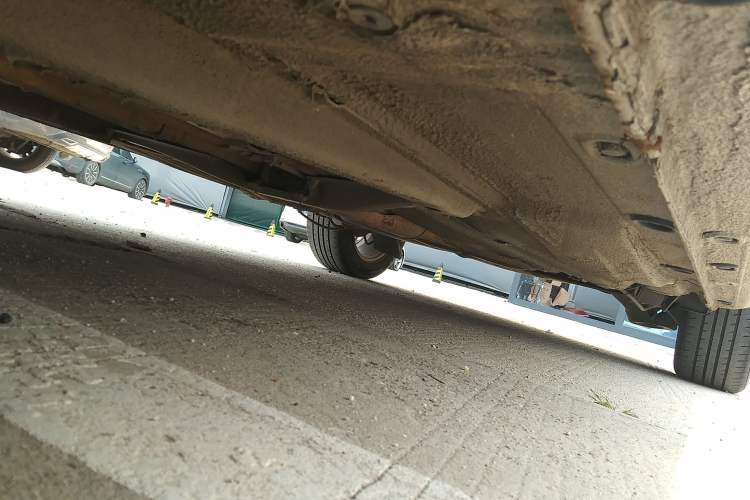 Used Volkswagen Bora 2013 1.6L Automatic Comfort Model Chassis Front Left