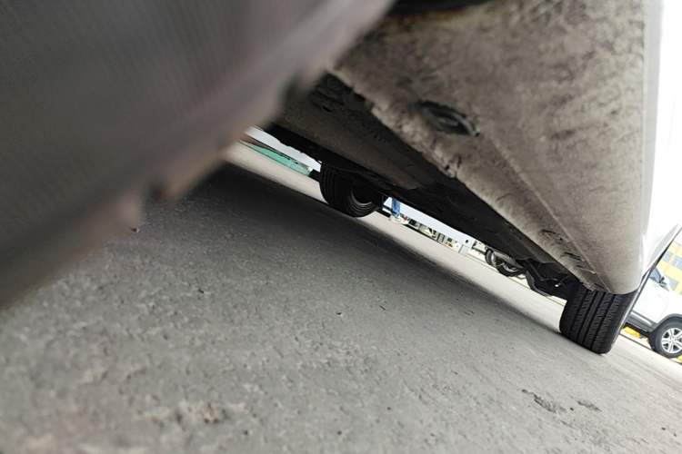 Used Volkswagen Bora 2013 1.6L Manual Comfort Model Chassis Front Left