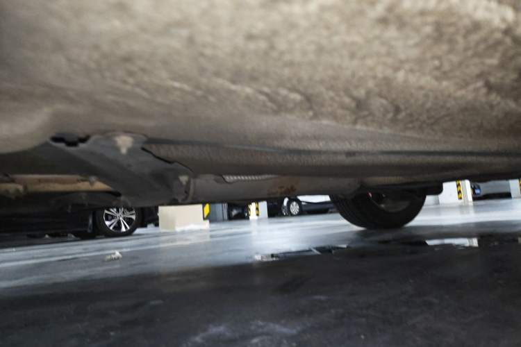 Used Volkswagen Bora 2013 1.6L Automatic Comfort Model Chassis Front Right