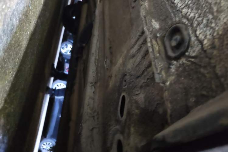 Used Volkswagen Bora 2013 1.6L Manual Comfort Model Chassis Front Right