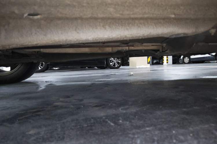 Used Volkswagen Bora 2013 1.6L Automatic Comfort Model Chassis Front