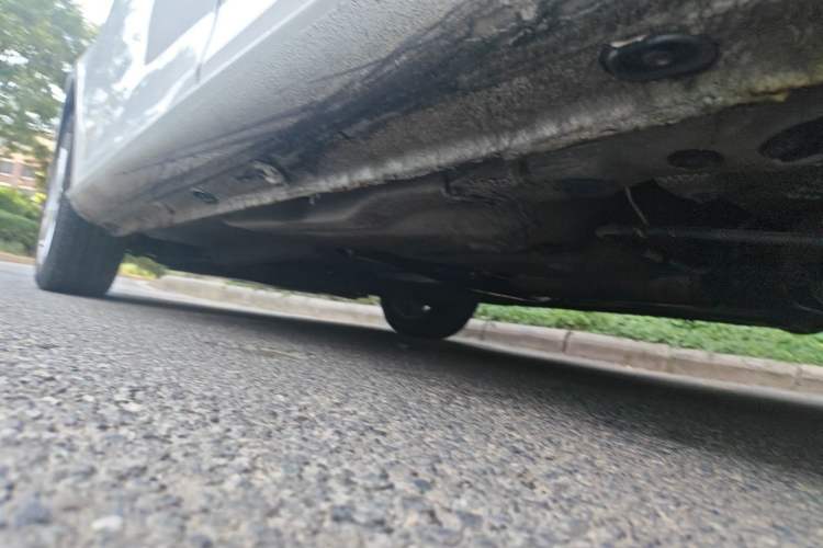 Used Volkswagen Bora 2013 1.6L Automatic Comfort Model Chassis Rear Left