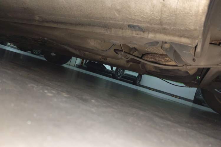 Used Volkswagen Bora 2013 1.6L Automatic Comfort Model Chassis Rear Left