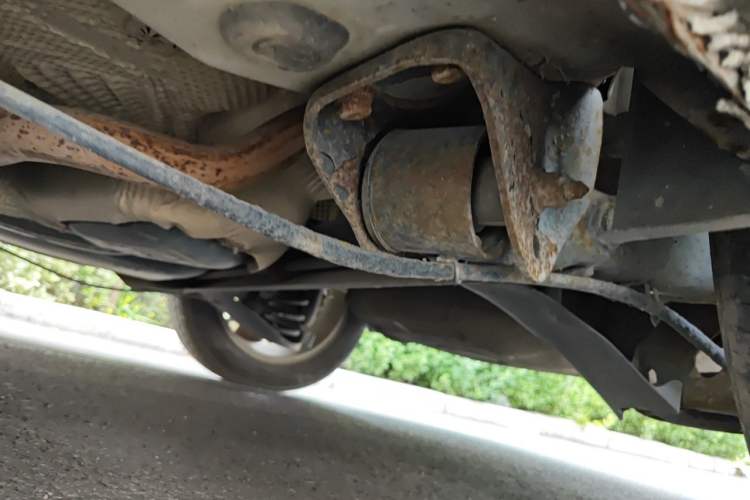 Used Volkswagen Bora 2013 1.6L Manual Comfort Model Chassis Rear Left