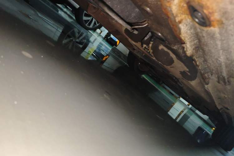 Used Volkswagen Bora 2013 1.6L Manual Comfort Model Chassis Rear Right