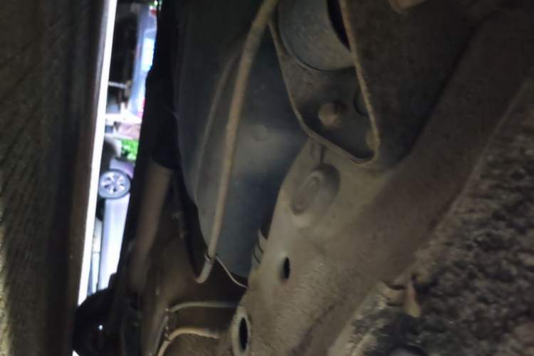 Used Volkswagen Bora 2013 1.6L Manual Comfort Model Chassis Rear Right
