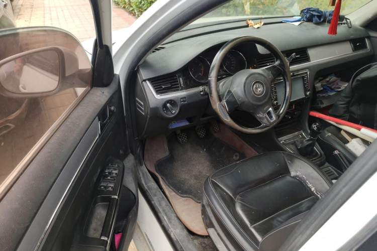 Used Volkswagen Bora 2013 1.6L Manual Comfort Model Driver Seat