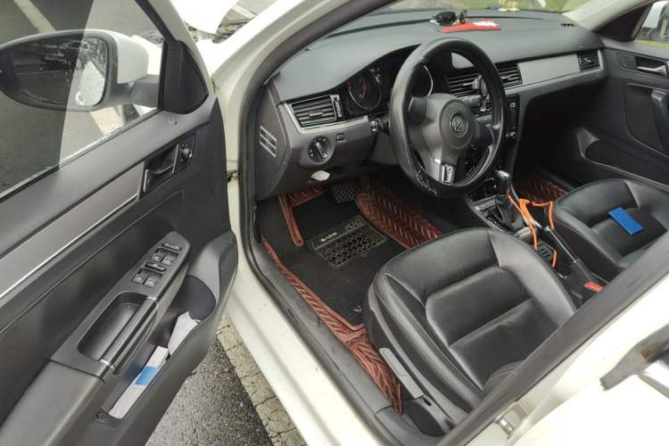 Used Volkswagen Bora 2013 1.6L Automatic Comfort Model Driver Seat