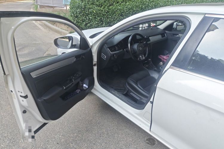 Used Volkswagen Bora 2013 1.6L Automatic Comfort Model Driver Seat