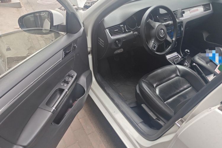 Used Volkswagen Bora 2013 1.6L Manual Comfort Model Driver Seat