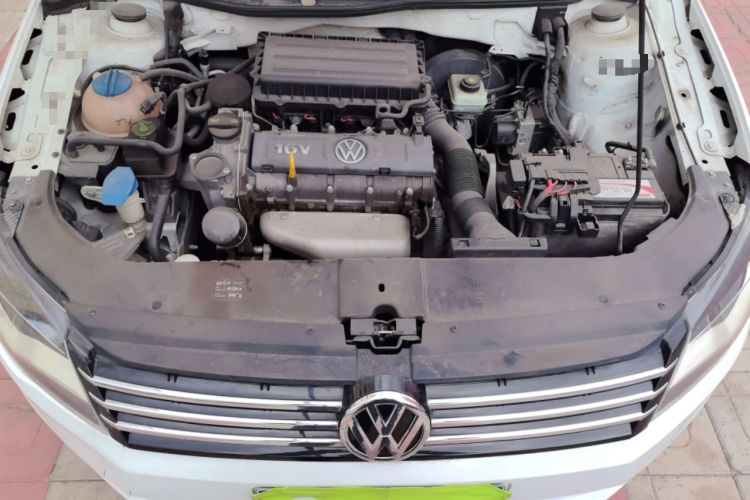 Used Volkswagen Bora 2013 1.6L Manual Comfort Model Engine Bay