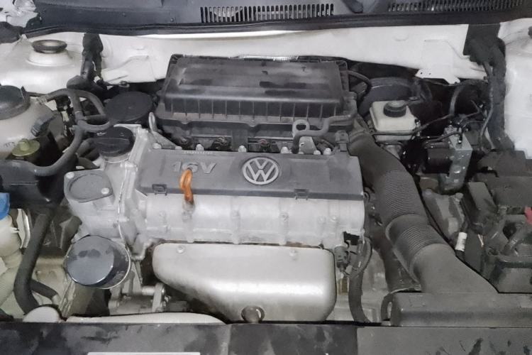 Used Volkswagen Bora 2013 1.6L Automatic Comfort Model Engine Bay