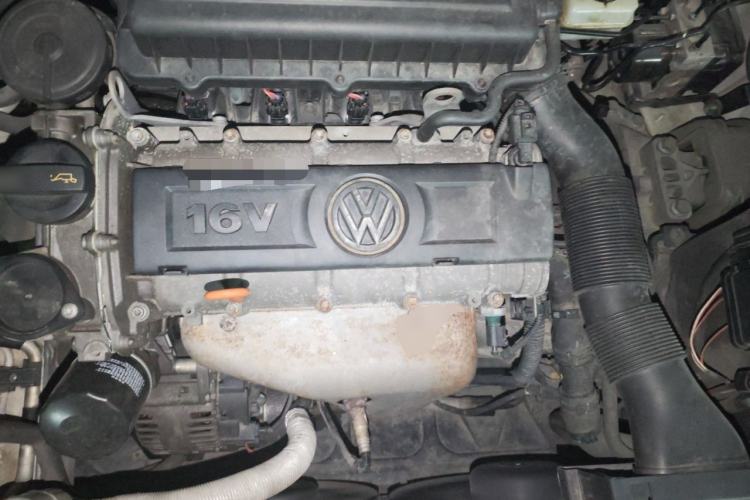 Used Volkswagen Bora 2013 1.6L Automatic Comfort Model Engine Bay