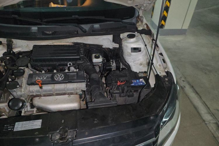Used Volkswagen Bora 2013 1.6L Automatic Comfort Model Engine Bay Left