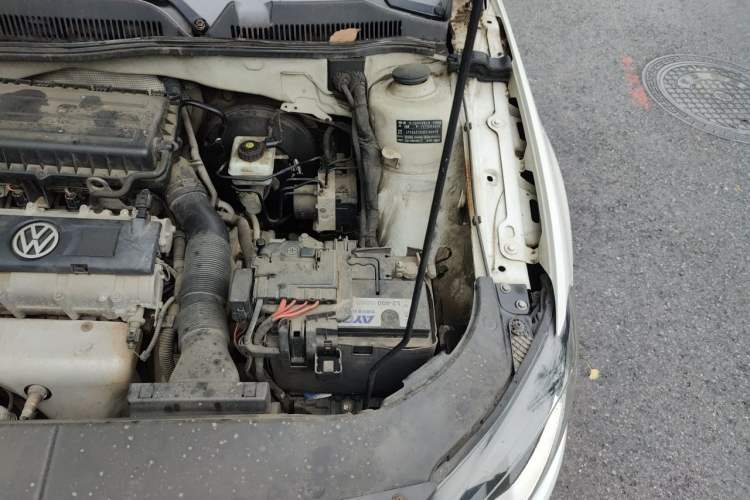 Used Volkswagen Bora 2013 1.6L Automatic Comfort Model Engine Bay Left