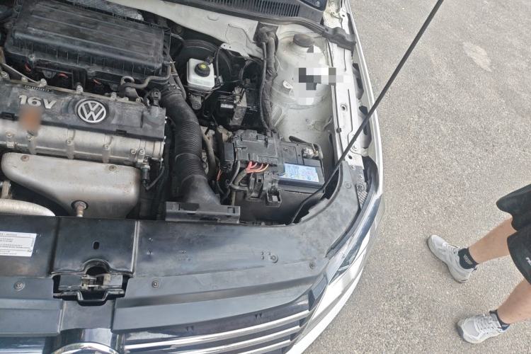 Used Volkswagen Bora 2013 1.6L Automatic Comfort Model Engine Bay Left