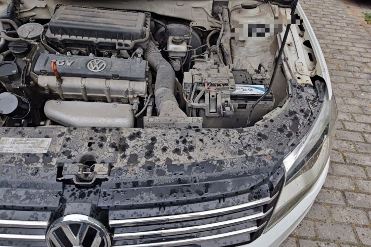 Used Volkswagen Bora 2013 1.6L Automatic Luxury Model Engine Bay Left