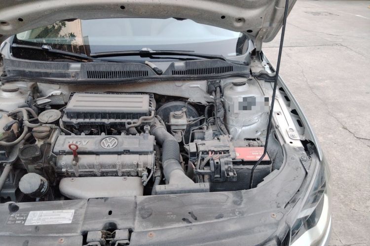 Used Volkswagen Bora 2013 1.6L Manual Comfort Model Engine Bay Left