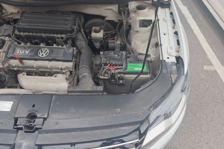 Used Volkswagen Bora 2013 1.6L Manual Fashion Edition Engine Bay Left