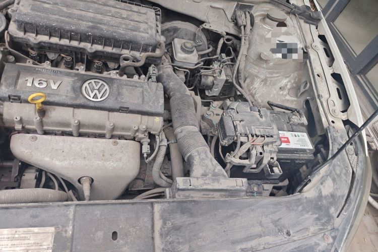 Used Volkswagen Bora 2013 1.6L Manual Comfort Model Engine Bay Left