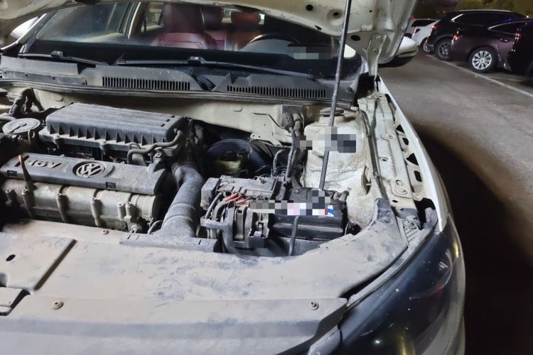Used Volkswagen Bora 2013 1.6L Manual Comfort Model Engine Bay Left
