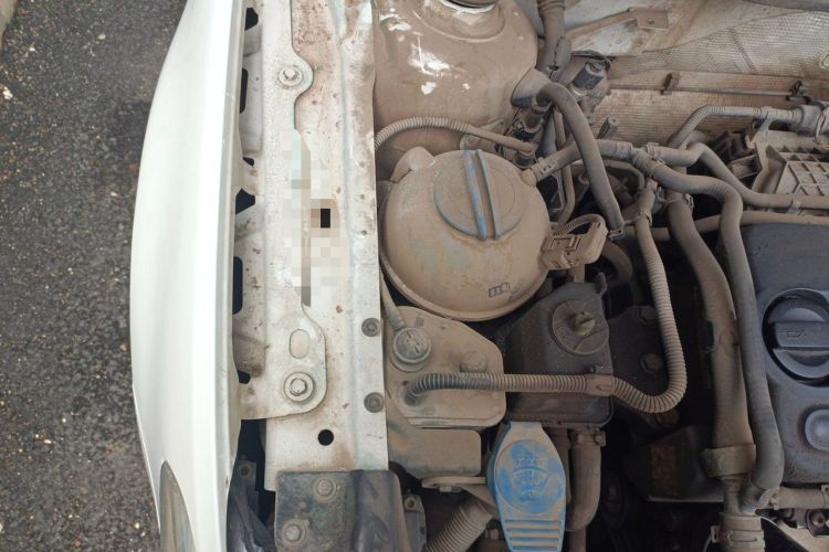 Used Volkswagen Bora 2013 1.4T Automatic Luxury Model Engine Bay Right
