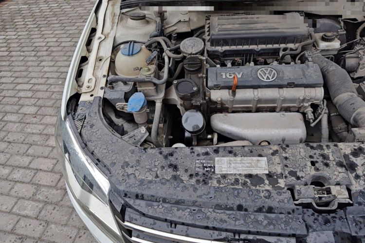 Used Volkswagen Bora 2013 1.6L Automatic Luxury Model Engine Bay Right