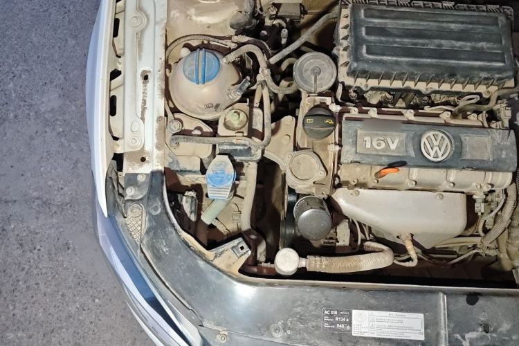 Used Volkswagen Bora 2013 1.6L Automatic Fashion Model Engine Bay Right
