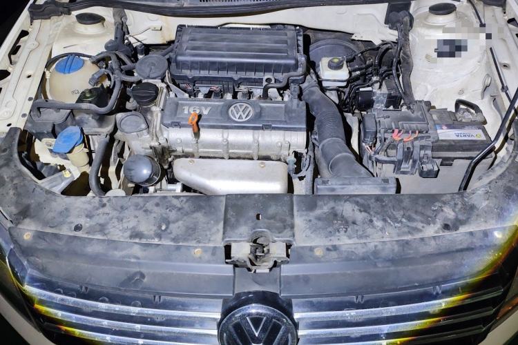 Used Volkswagen Bora 2013 1.6L Manual Comfort Model Engine Bay