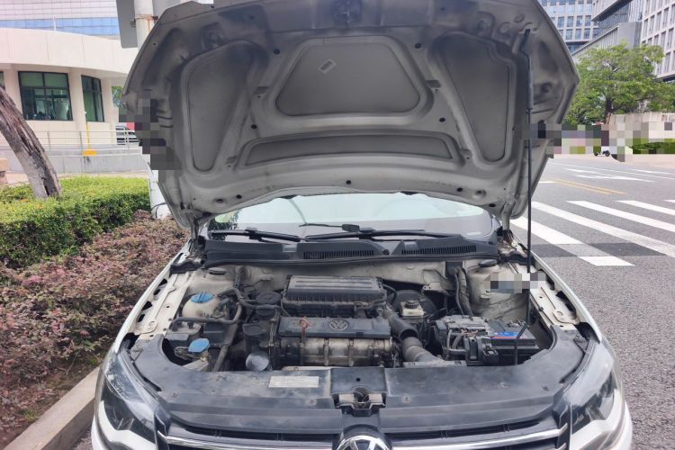 Used Volkswagen Bora 2013 1.6L Automatic Comfort Model Engine Bay