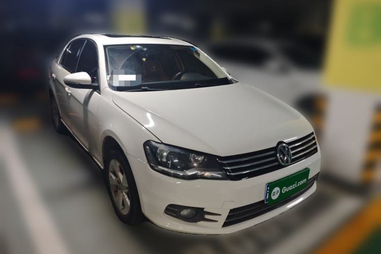 Used Volkswagen Bora 2013 1.6L Manual Comfort Model Front Right 45 Deg