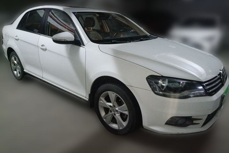 Used Volkswagen Bora 2013 1.6L Manual Comfort Model Front Right 45 Deg