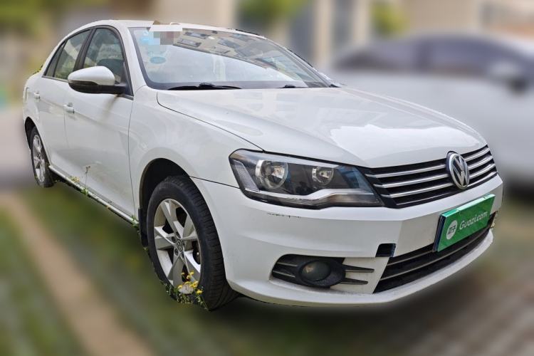 Used Volkswagen Bora 2013 1.6L Manual Comfort Model Front Right 45 Deg