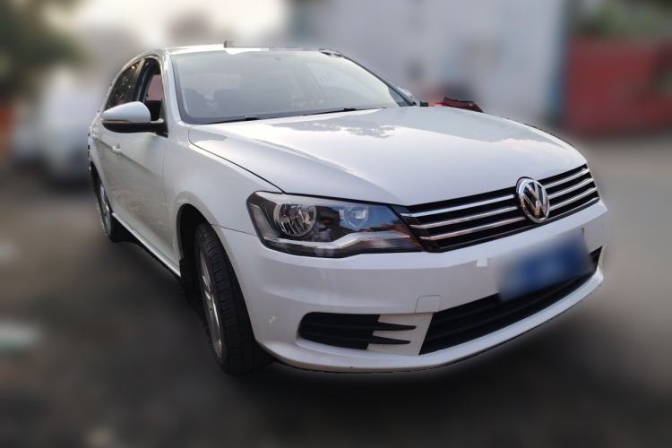 Used Volkswagen Bora 2013 1.6L Automatic Fashion Model Front Right 45 Deg