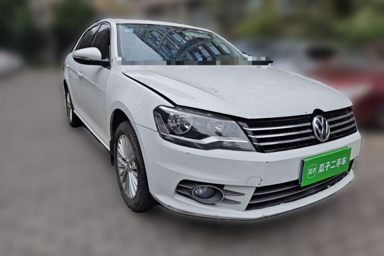 Used Volkswagen Bora 2013 1.6L Automatic Luxury Model Front Right 45 Deg