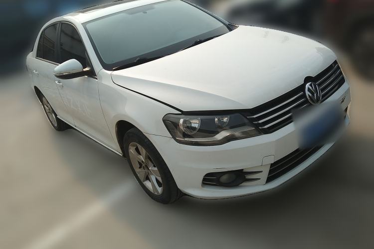 Used Volkswagen Bora 2013 1.6L Automatic Comfort Model Front Right 45 Deg