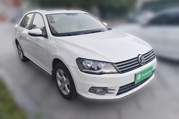 Used Volkswagen Bora 2013 1.6L Automatic Comfort Model Front Right 45 Deg
