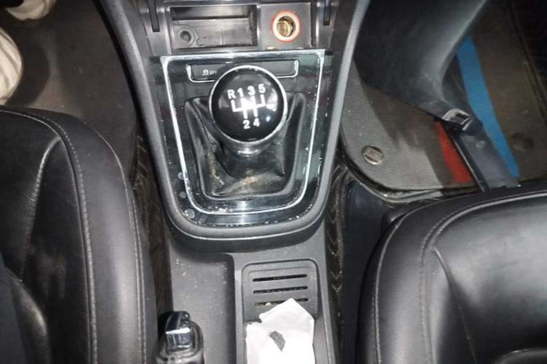 Used Volkswagen Bora 2013 1.6L Manual Comfort Model Gear Lever