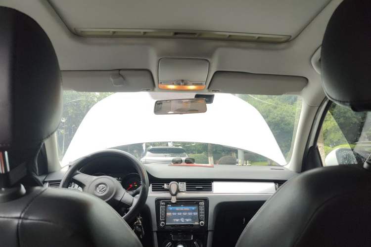 Used Volkswagen Bora 2013 1.6L Automatic Comfort Model Headliner