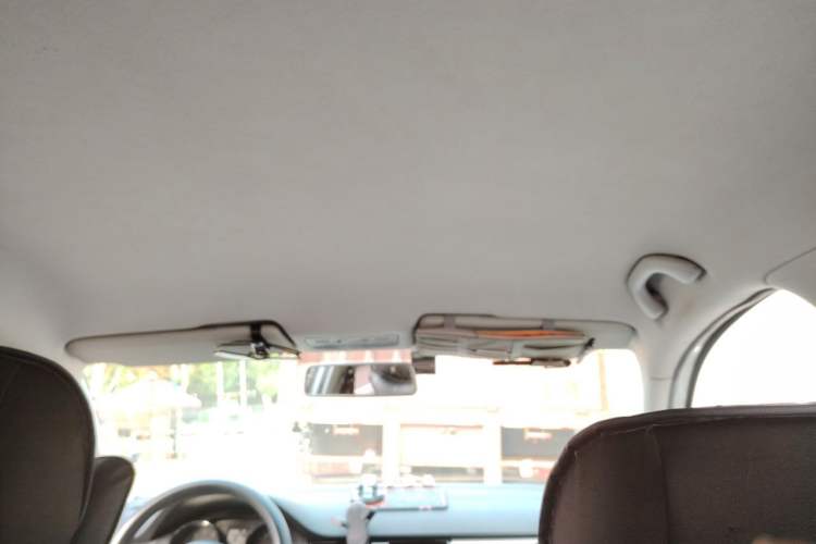 Used Volkswagen Bora 2013 1.6L Automatic Fashion Model Headliner