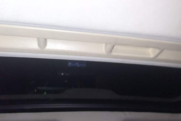 Used Volkswagen Bora 2013 1.6L Automatic Comfort Model Headliner