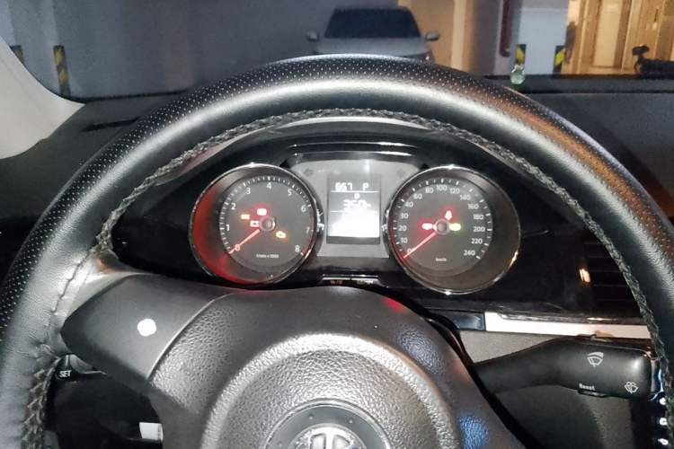 Used Volkswagen Bora 2013 1.6L Automatic Comfort Model Instrument Cluster