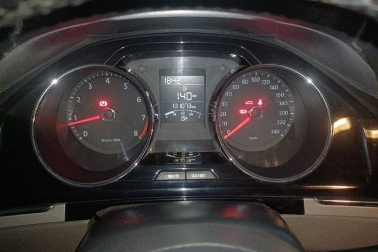 Used Volkswagen Bora 2013 1.6L Manual Comfort Model Instrument Cluster